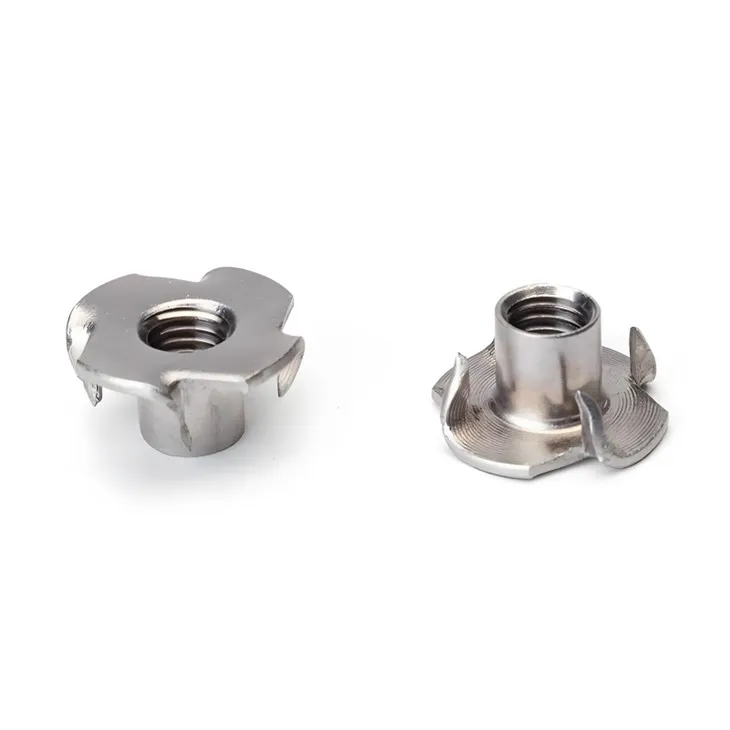 DIN1624 נירוסטה ארבעה טפרים אגוז טי